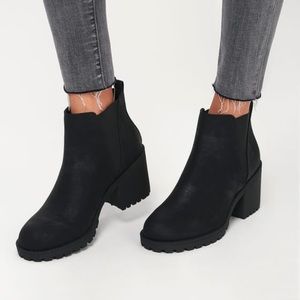 Lulu's Shoes - NWT Chinese Laundry Black Booties Lulu's Shoes - NWT Chinese Laundry Black Booties
